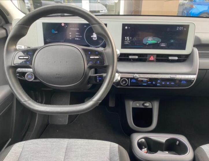 Hyundai Ioniq 5 6