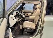 Land Rover Defender 11