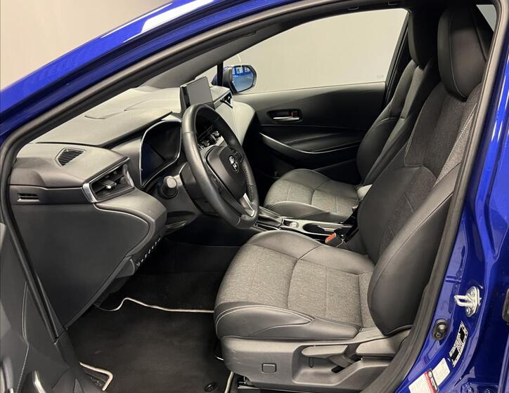 Toyota Corolla 8