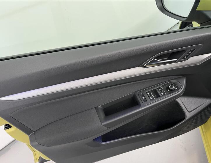 Volkswagen Golf 21