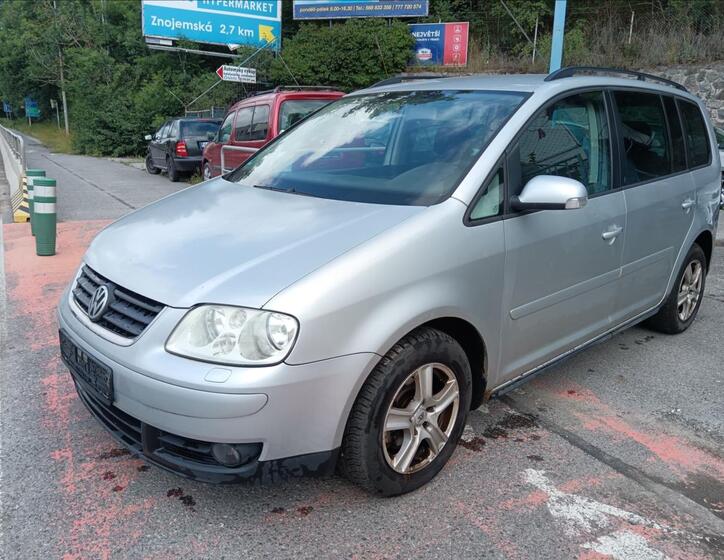 Volkswagen Touran 4