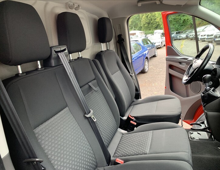 Ford Transit Custom 15