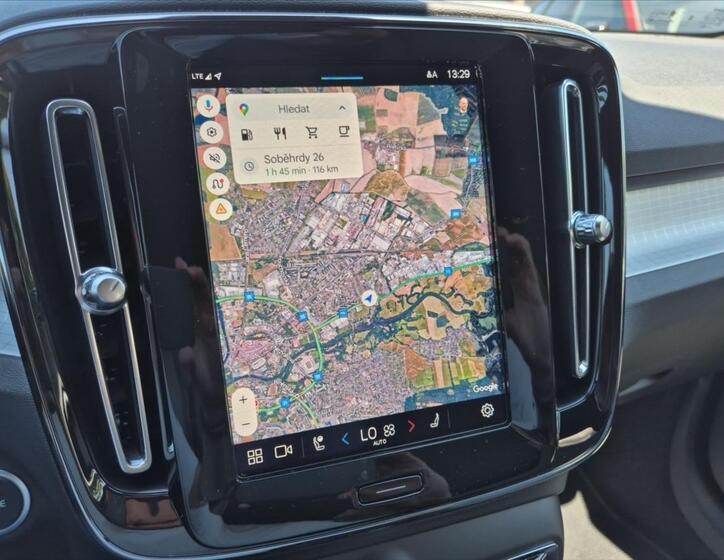 Volvo XC40 17