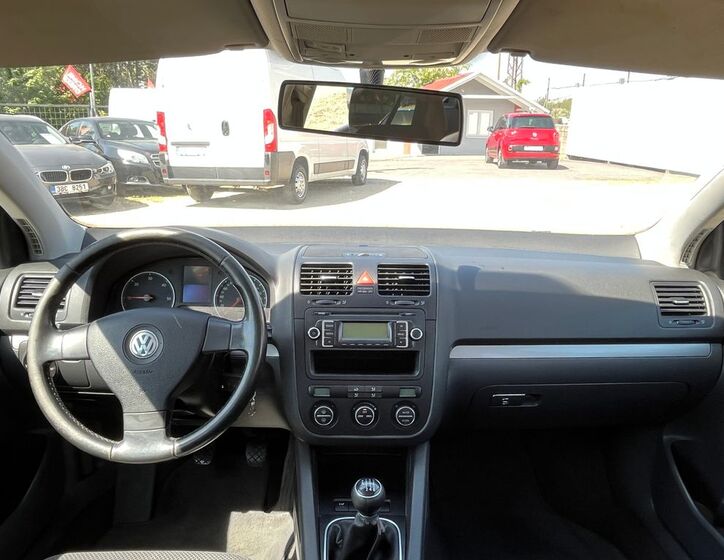 Volkswagen Golf 22