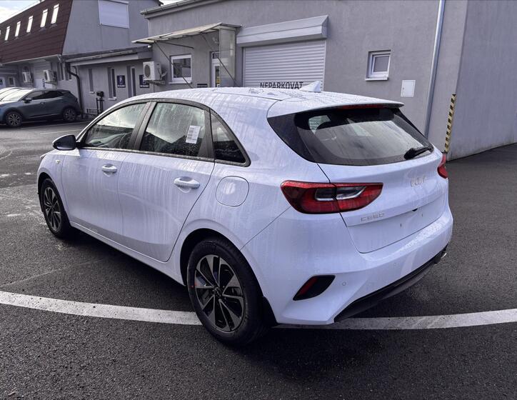 KIA Ceed 5