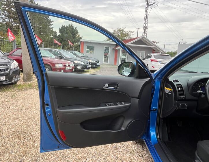 Hyundai i30 10