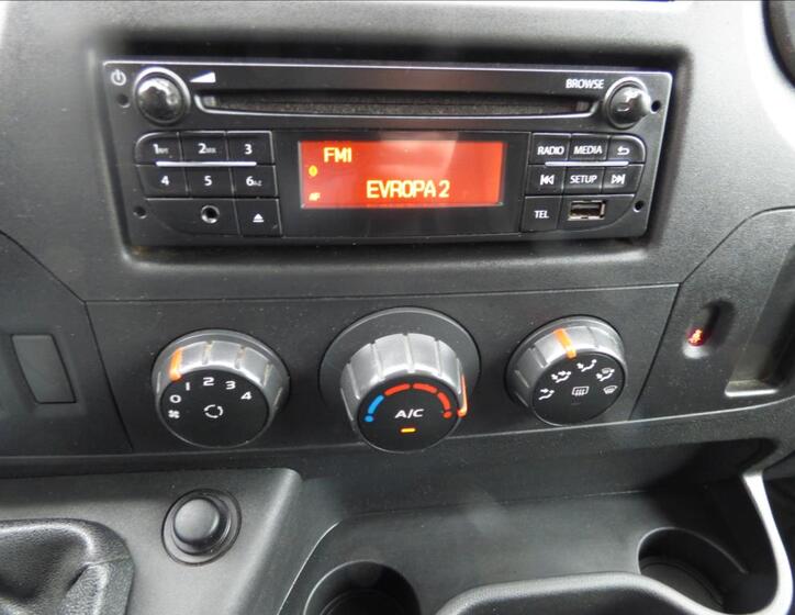 Renault Master 23