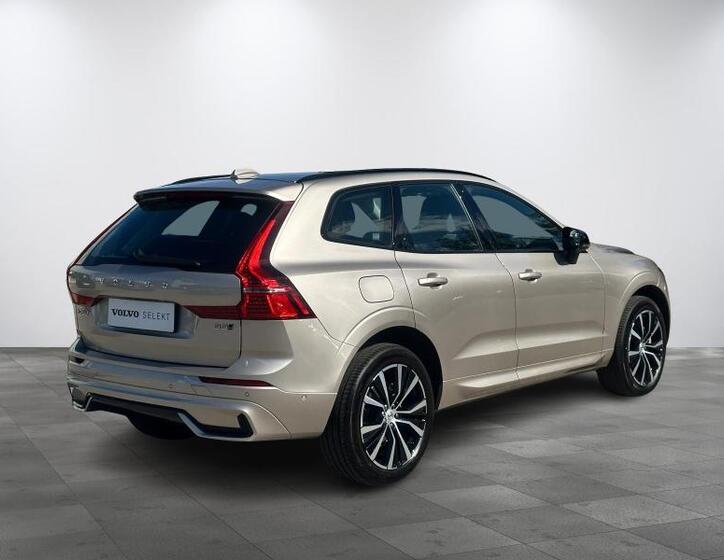Volvo XC60 4