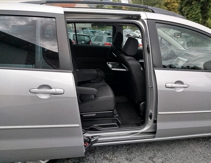 Mazda 5 23