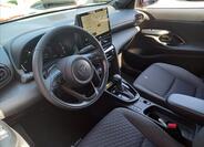 Toyota Yaris Cross 8