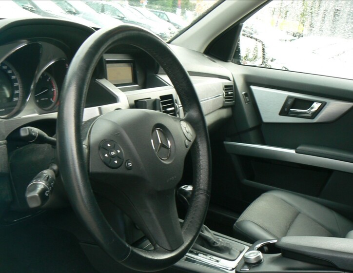 Mercedes-Benz GLK 10