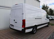 Mercedes-Benz Sprinter 4