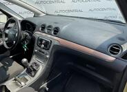 Ford S-MAX 17
