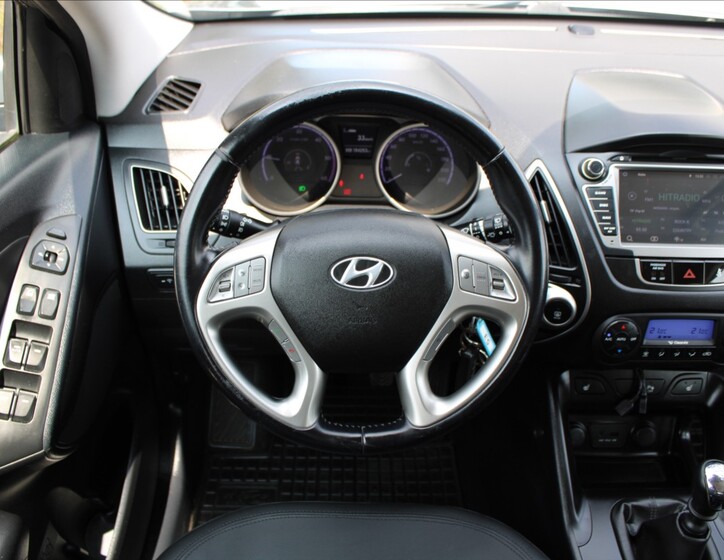 Hyundai ix35 10