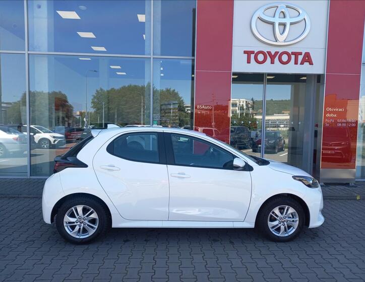 Toyota Yaris 6