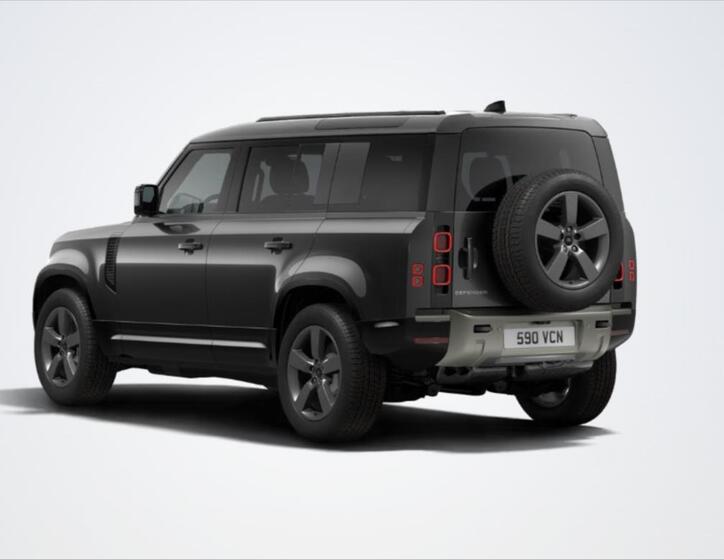 Land Rover Defender 3