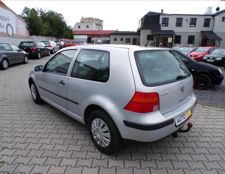 Volkswagen Golf 4