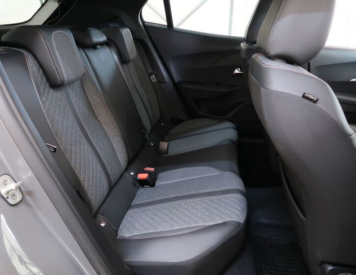 Peugeot 2008 28