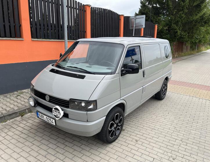 Volkswagen Transporter 24