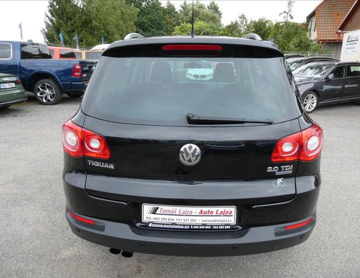 Volkswagen Tiguan 8