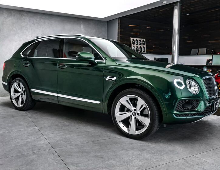 Bentley Bentayga 4