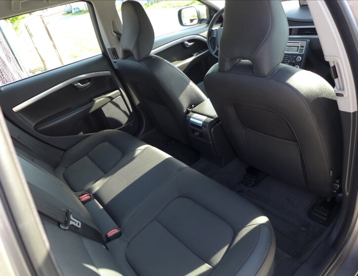 Volvo XC70 28