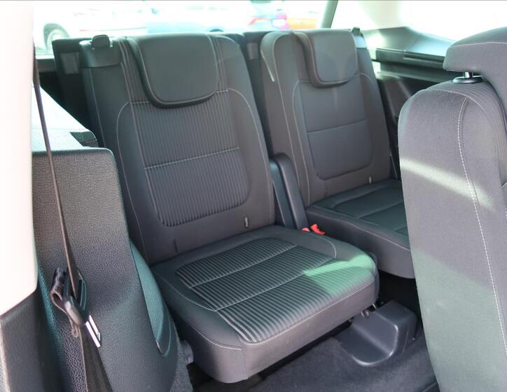 Seat Alhambra 24
