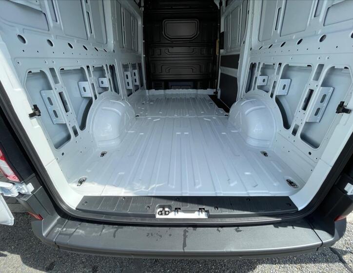 Volkswagen Crafter 26