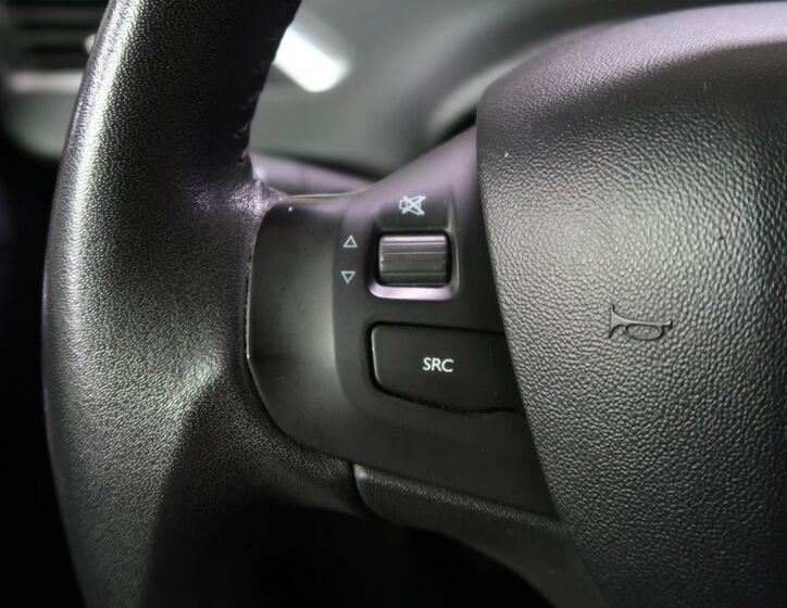 Peugeot 2008 27