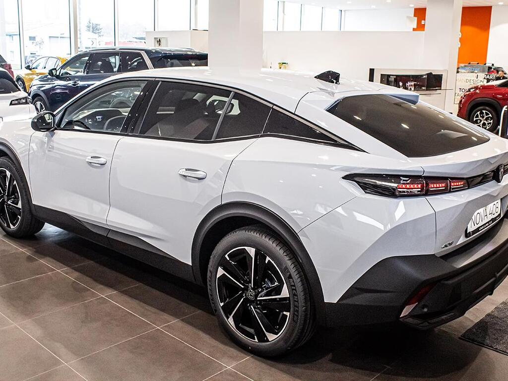 Peugeot 408 4