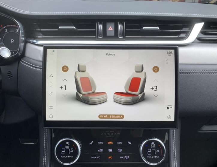 Jaguar F-Pace 23