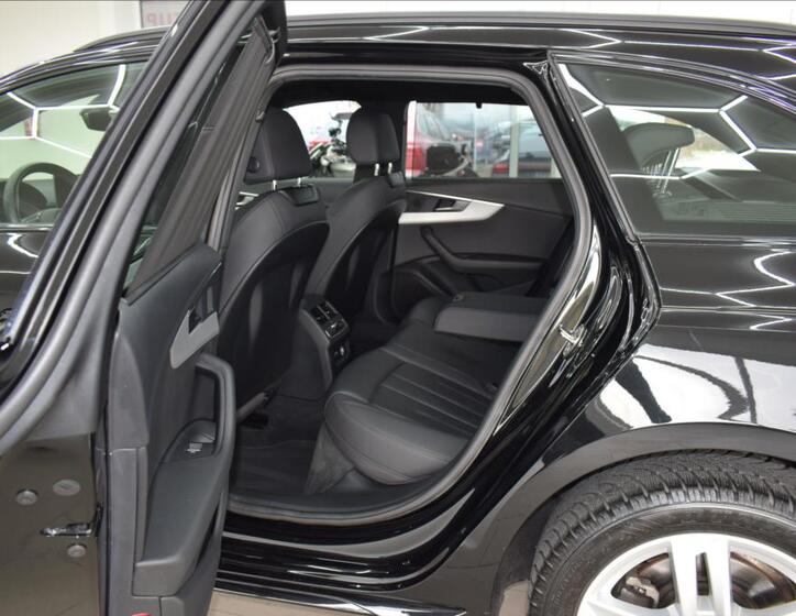 Audi A4 11