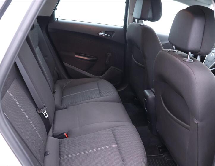 Opel Astra 14
