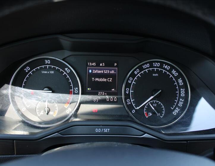 Škoda Superb 18