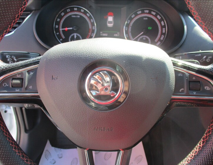 Škoda Octavia 23