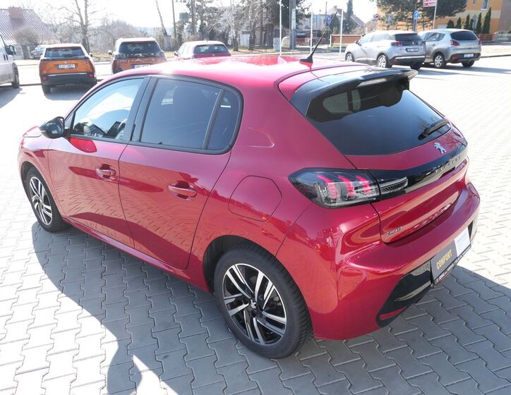 Peugeot 208 13