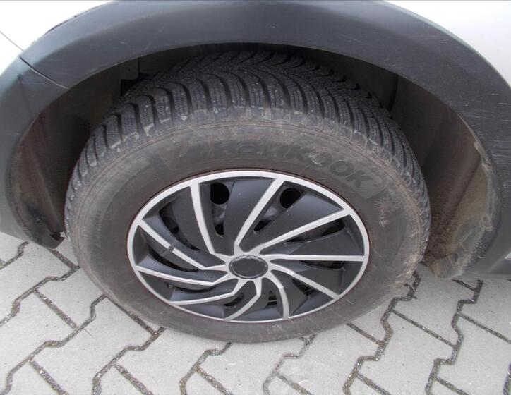 Suzuki SX4 6