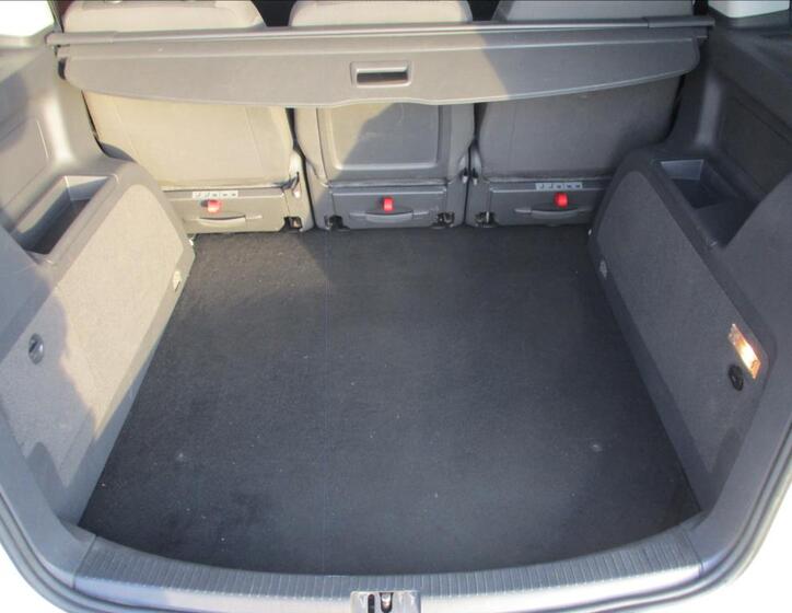 Volkswagen Touran 10