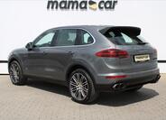 Porsche Cayenne 5