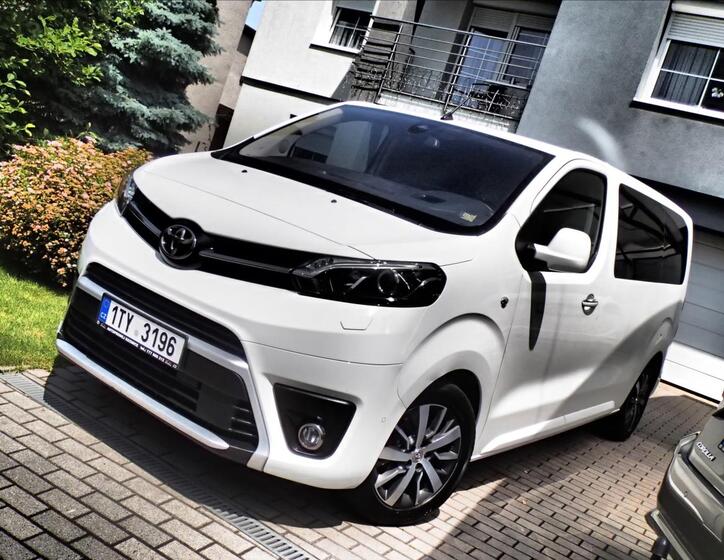 Toyota ProAce Verso 1