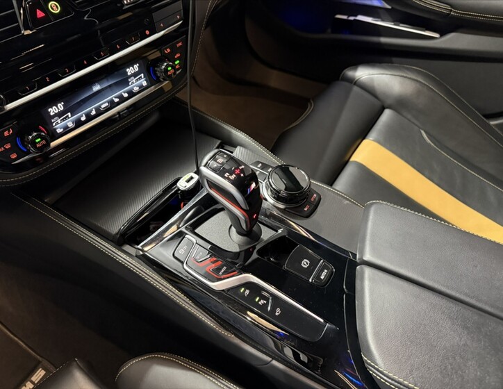 BMW M5 18