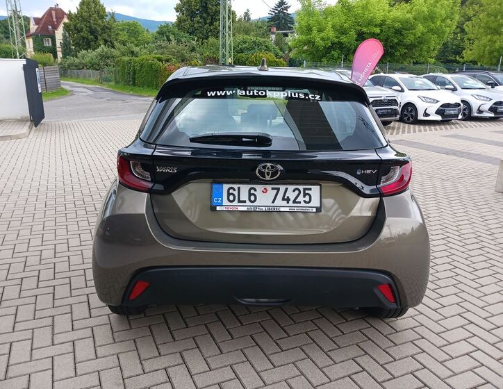 Toyota Yaris 30