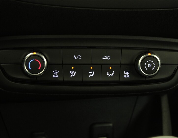 Opel Crossland 13