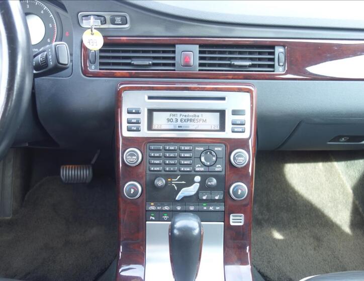 Volvo S80 25