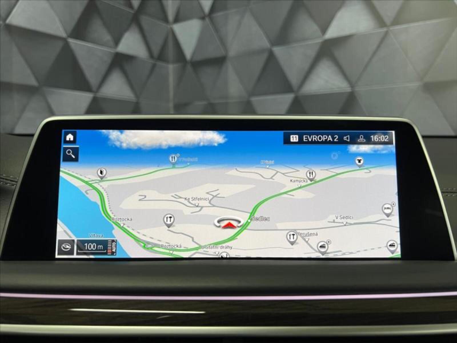 BMW Řada 7 15