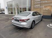 Toyota Camry 2