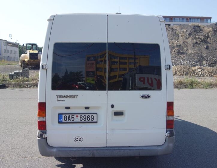 Ford Transit 12