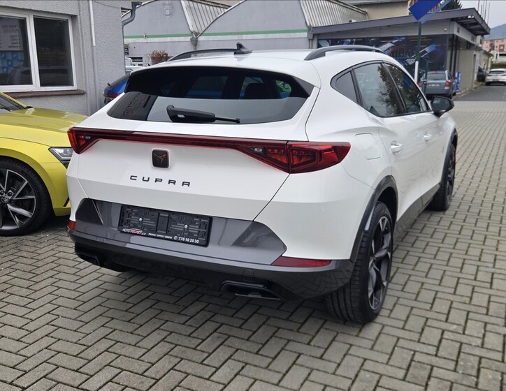 Cupra Formentor 3