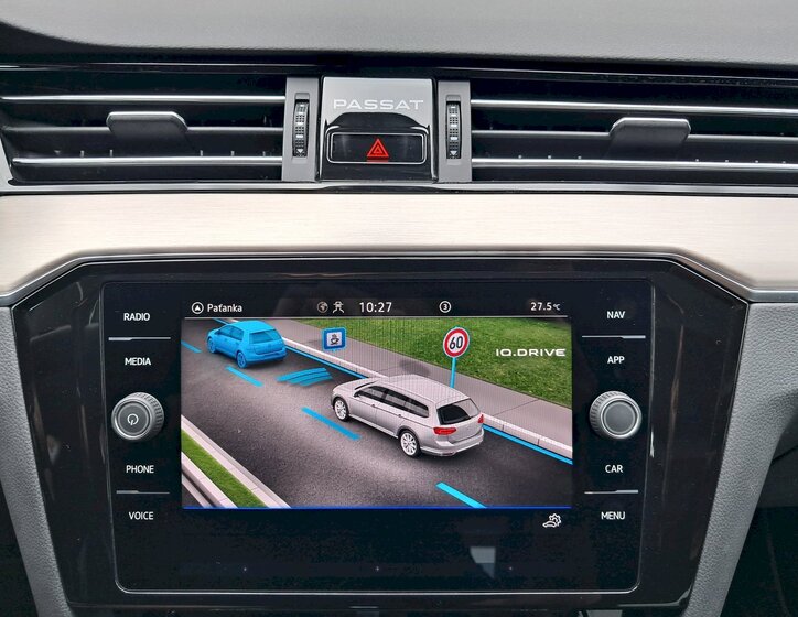 Volkswagen Passat 10