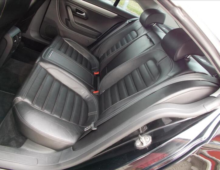 Volkswagen Passat CC 14